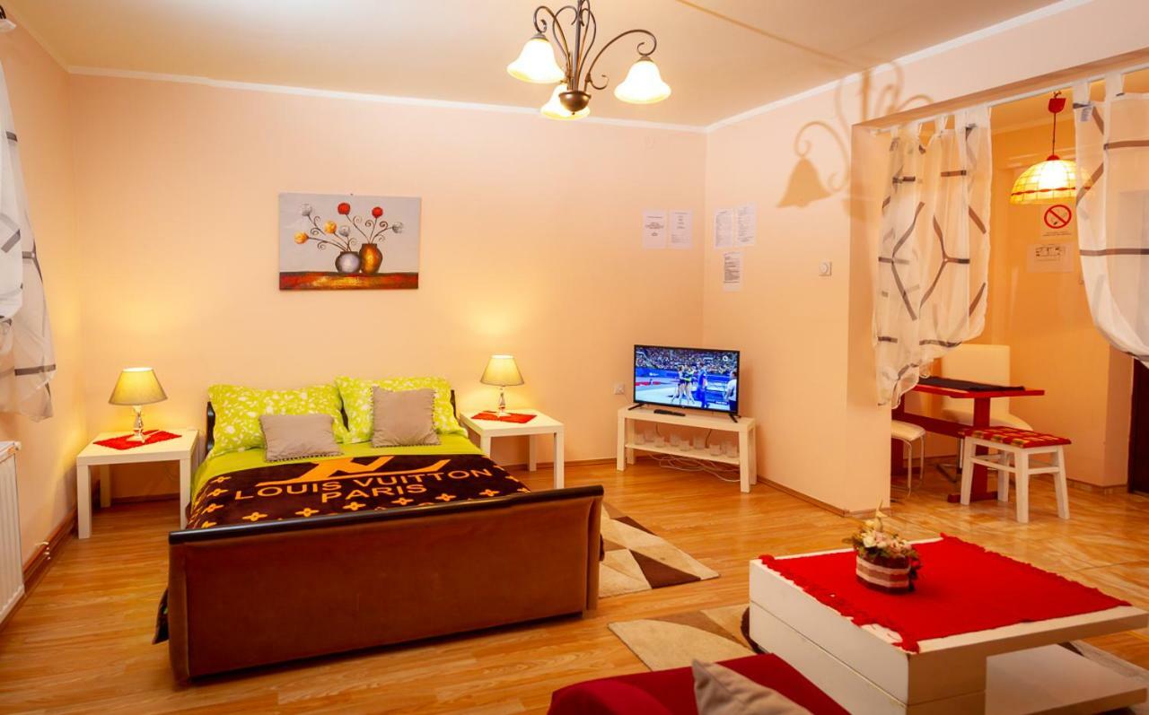 Casa Simon 2 Appartement Subotica Buitenkant foto