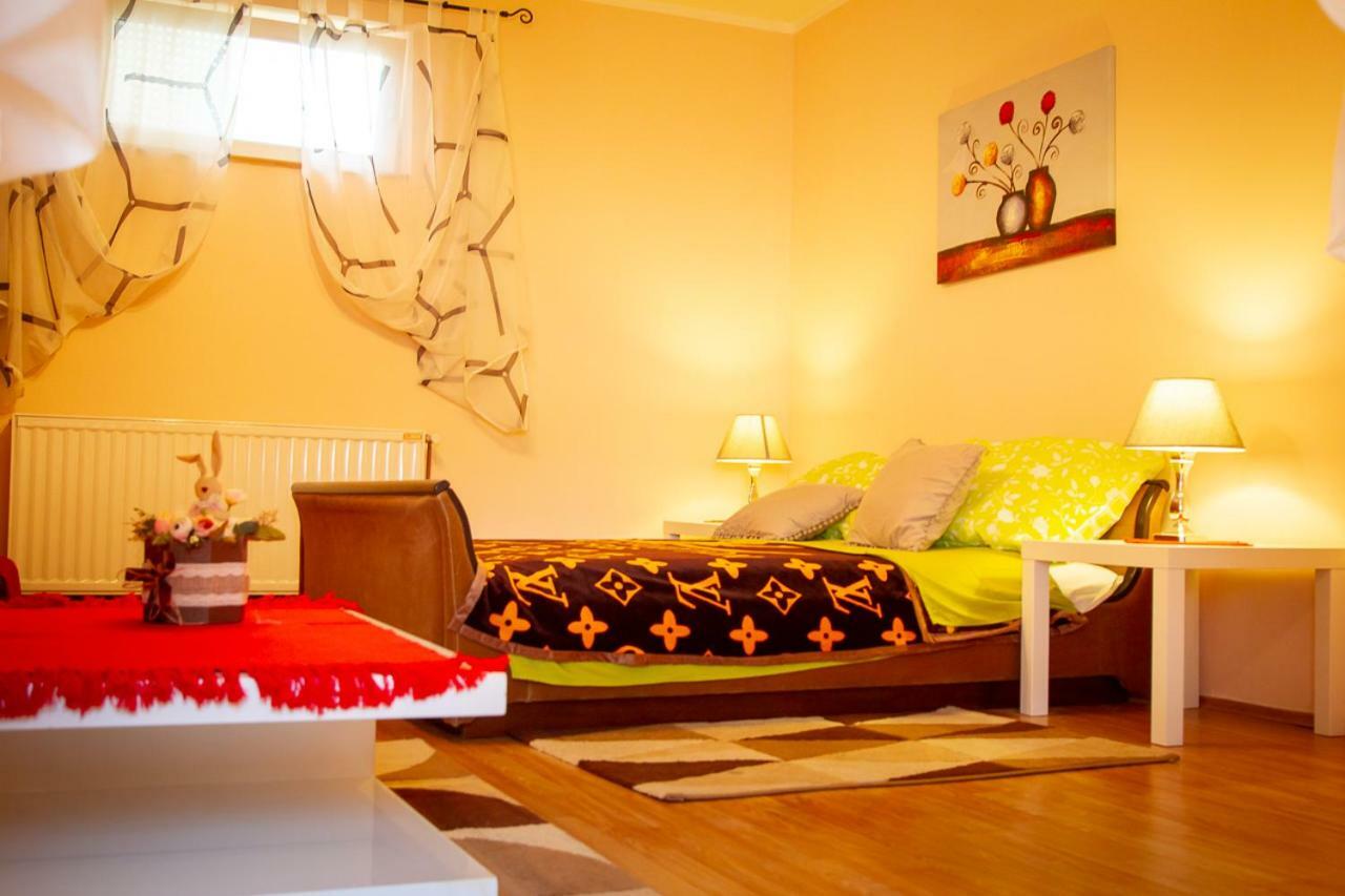 Casa Simon 2 Appartement Subotica Buitenkant foto